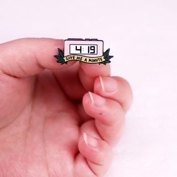 Dă-mi o broșă de un minut, accesorii pentru insignă de ceas