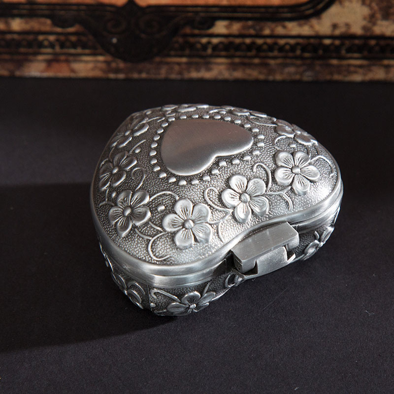 Širdies formos rožės vintažinės princesės metalinė kišeninė papuošalų dėžutė, vestuvių suvenyras, dovana, papuošalų dėžutė