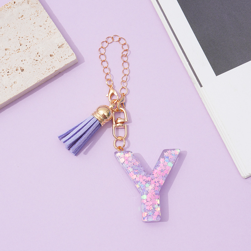 26 angliškų raidžių violetinis kutais ir žvaigždėmis puoštas blizgučiais moteriškas krepšys su vandens puodelio grandinėle, automobilio raktų pakabukas su kryželiu