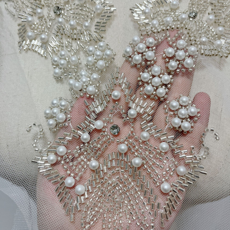 Sunkiosios pramonės karoliukų karoliukų vamzdelis Blizgučiai Gėlių nėrinių apykaklė Gėlių siuvinėjimas „pasidaryk pats“ šokių suknelė Korsažo drabužių aksesuarai