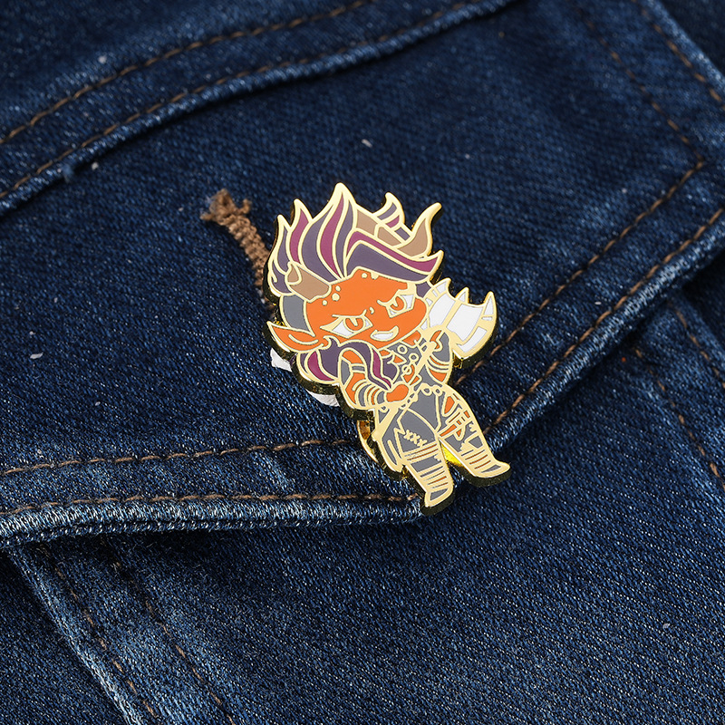 Insignă emailată Kawaii Karahe, inspirată de personajul jocului