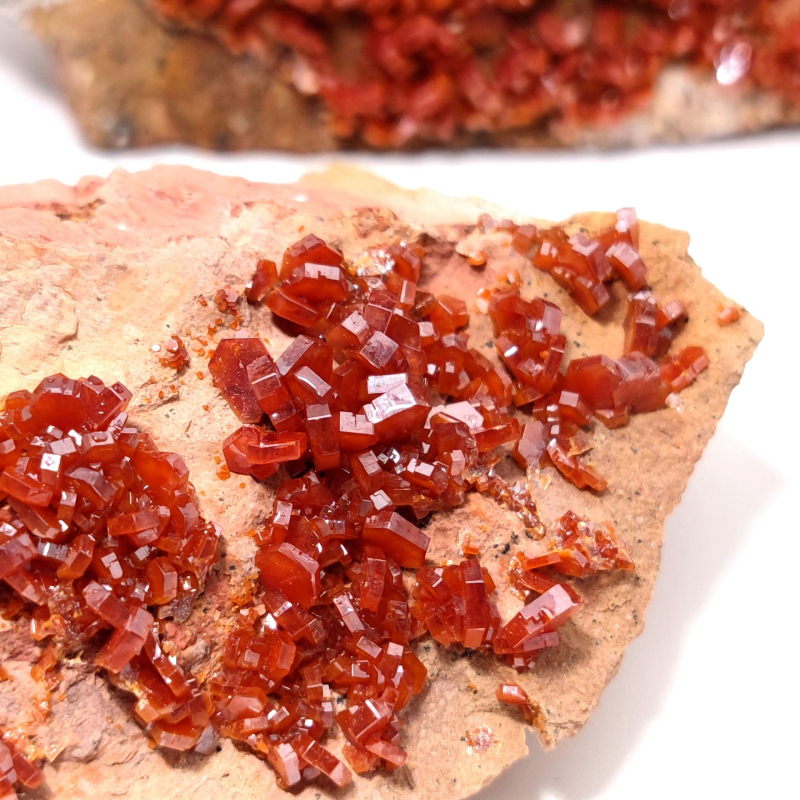 Мароко Вносна ванадиево-оловна руда Кристална сурова каменна руда Стандартна котешка руда Геология Наука Преподаване Образци Колекция Орнаменти