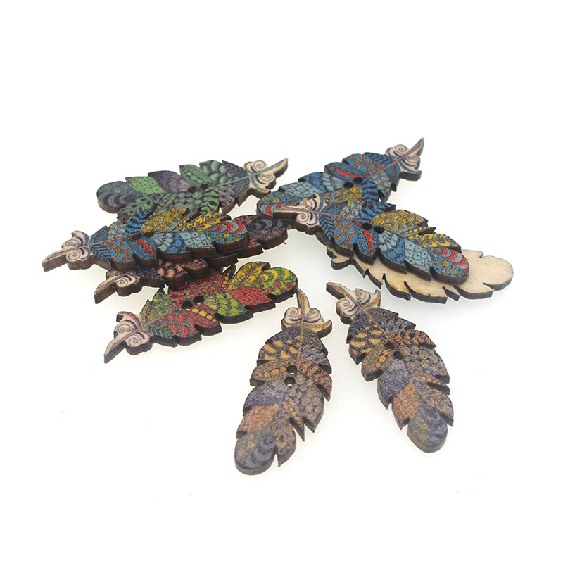 Įvairūs mišrūs animaciniai drugeliai, triušiai, mediniai mygtukai, vaikų rankų darbo, „pasidaryk pats“ medinis sagties žiedas, kūrybingas rankų darbo tapybos medžiagos sagtis