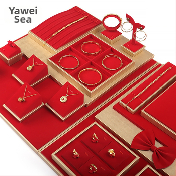 Set rekvizita za izlaganje nakita, crveni flanel, zlatni pladanj za nakit, držač za prstenje, ogrlicu, pult, stalak za nakit