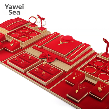 Set rekvizita za izlaganje nakita, crveni flanel, zlatni pladanj za nakit, držač za prstenje, ogrlicu, pult, stalak za nakit