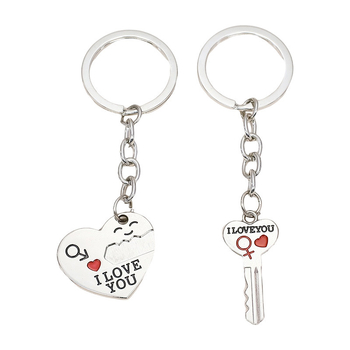 Μεταλλικό μπρελόκ με διασυνοριακό σχεδιασμό, δημιουργική ερωτική επιθυμία για εσάς, μεταλλικό μενταγιόν με ένα βέλος μέσα από καρδιά, δώρο για την Ημέρα του Αγίου Βαλεντίνου