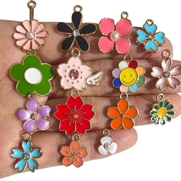 Exclusiv transfrontalier, nou, simplu, de culoare mixtă, picătură de ulei din aliaj, flori mici, accesorii pentru bijuterii, brățară DIY, pandantiv din material