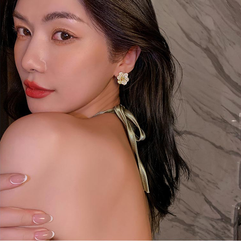 Francia, gyengéd virágos fülbevalók női elegáns, niche dizájnú fülbevalók könnyű, luxus, csúcskategóriás, érzéki fülbevalók, minden egyezésű vintage nagykereskedelem