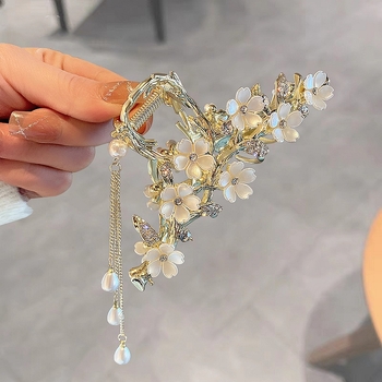 Nacionalna plima đurđica cvijet resa velika kopča za hvatanje modni temperament biserna ploča kopča za kosu stražnja glava kopča za morskog psa veleprodaja