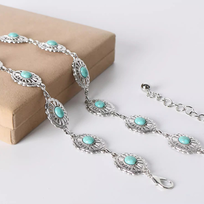 Dámska starobylá strieborná staročeská kvetinová tyrkysová kovová retiazka o pás s etnickou módnou intarziou, vyrezávanou dekoráciou