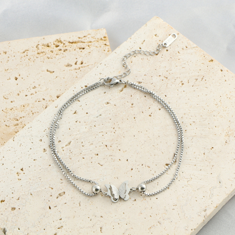 Europietiškas ir amerikietiškas tarpvalstybinis drugelio pakabukas, sluoksniuotas, nerūdijančio plieno, šviežiai reguliuojamo dydžio, čiurnos grandinėlė, nišiniai papuošalai