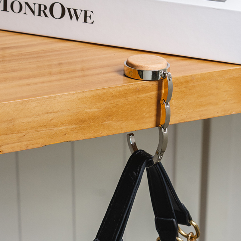 Σύγχρονο απλό γάντζο γραφείου φορητό μαύρο κρεμάστρα γραφείου καρυδιάς γραφείο κρεμαστή τσάντα χωρίς γροθιές γάντζο