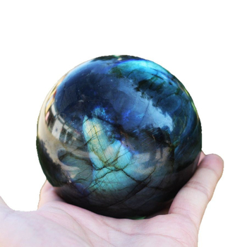 Didmeninė prekyba tarpvalstybiniais poliruoto krištolo rutulio traukimo akmens rutulio akmens papuošalais pilku mėnulio akmeniu, žaisdami krištolo rutulio papuošalus