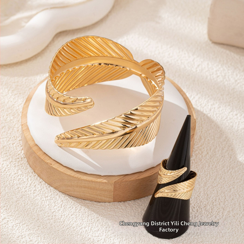 Tarpvalstybinis karšto pardavimo korėjietiško stiliaus mados paprastų lapų apyrankės žiedas moterims, interneto šventės šalto stiliaus nišinio dizaino rankų darbo papuošalai