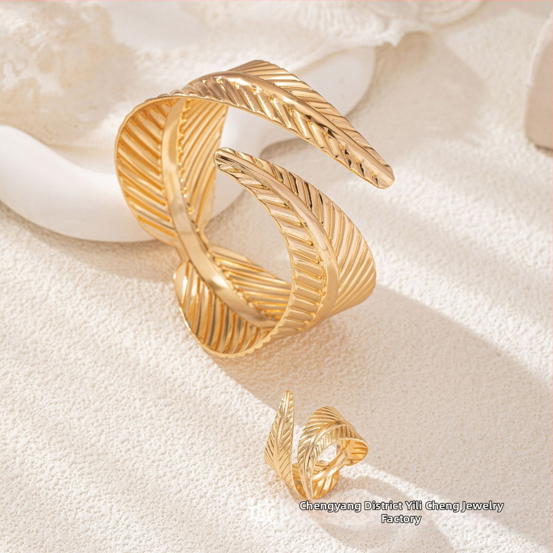 Tarpvalstybinis karšto pardavimo korėjietiško stiliaus mados paprastų lapų apyrankės žiedas moterims, interneto šventės šalto stiliaus nišinio dizaino rankų darbo papuošalai