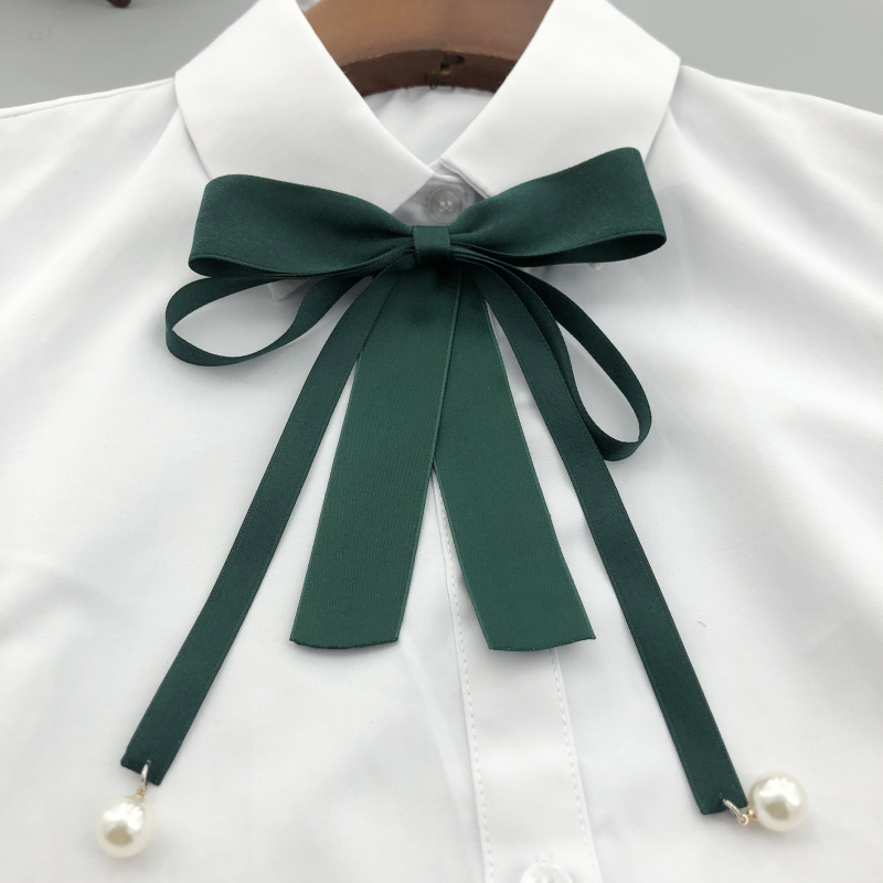 Nauji koledžo stiliaus reguliuojamo dydžio marškiniai, universalūs peteliškės formos kaklaraiščiai su akademinės uniformos peteliške, urmu