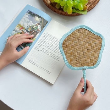 Μίνι Ανεμιστήρας Love με ουρά για το Διαδίκτυο Διασημότητες Καλοκαιρινός Ανεμιστήρας με ουρά για το Σπίτι, Στρογγυλός Ανεμιστήρας με σχήμα ροδακινί σε σχήμα καρδιάς, Χειροποίητος Ανεμιστήρας για Παιδιά, Ανεμιστήρας Μπανάνας