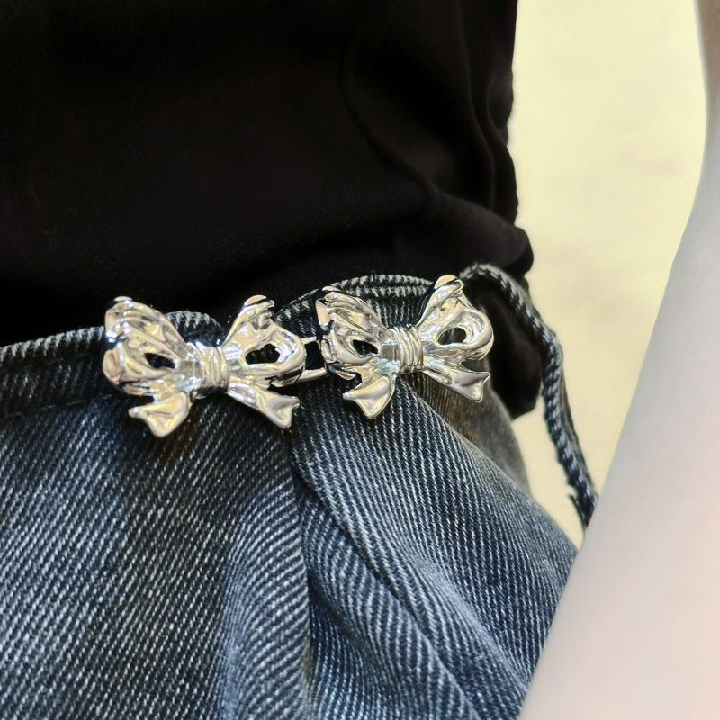 Četru vīriešu zvaigžņu tauriņa bantītes vidukļa pievilkšanas artefakts ar regulējamu izmēru, maināmas jostas pogas, fiksētas jostas pogas