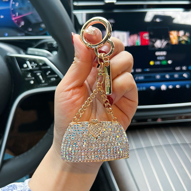 Breloc auto cu model de geantă cu diamant incrustat din aliaj, creativ, lucrat manual, cu gheare, pandantiv metalic, rafinat, ornamente pentru geantă, Europa și Statele Unite