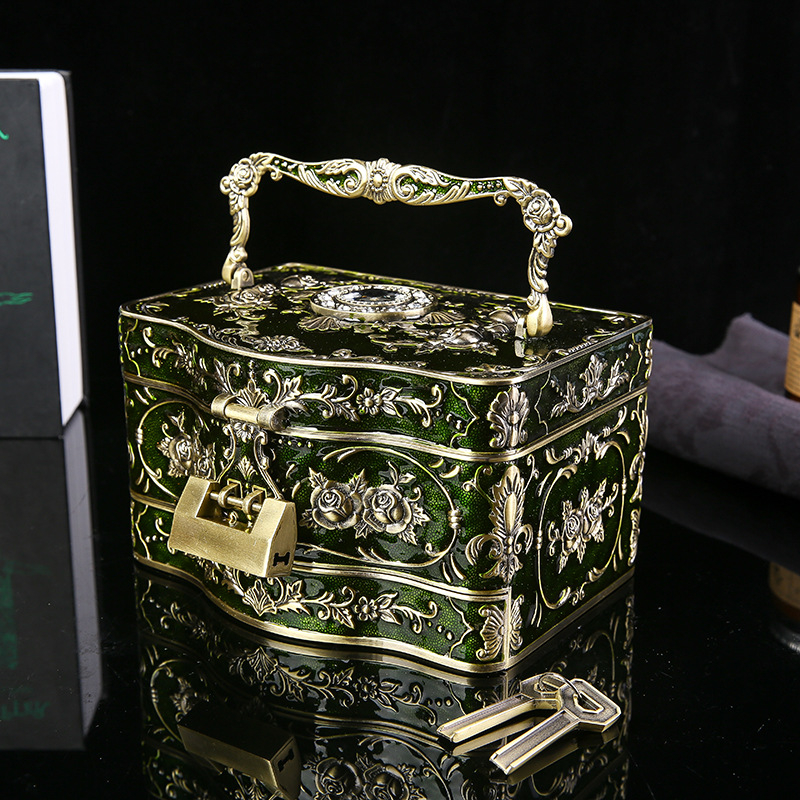 Kiniška retro stiliaus trijų sluoksnių papuošalų dėžutė su įmontuotu veidrodžiu ir užraktu, raižyta papuošalų žiedų laikymo dėžutė, vestuvių dovana
