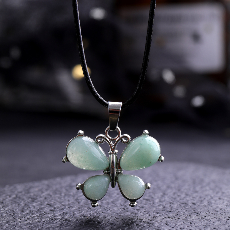 Europos ir Amerikos tarpvalstybinis karšto pardavimo natūralaus akmens krištolo drugelio pakabukas su ametistu, tigro akies akmeniu, personalizuota retro papuošalų didmeninė prekyba