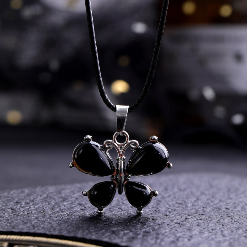 Europos ir Amerikos tarpvalstybinis karšto pardavimo natūralaus akmens krištolo drugelio pakabukas su ametistu, tigro akies akmeniu, personalizuota retro papuošalų didmeninė prekyba