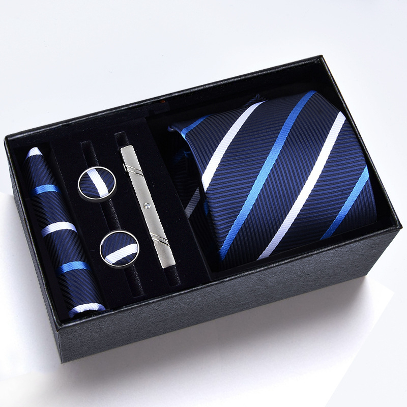Poklon kutija] Muška kravata, kvadratni šal, manžete, kopča za kravatu, odijelo od pet dijelova, logo, formalno poslovno, plave pruge
