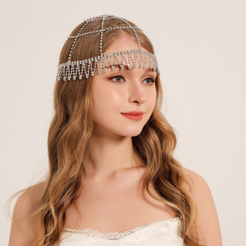 Euroopa ja Ameerika moe isiksuse palliga juukseaksessuaarid, kerged luksuslikud rhinestone`i kulmude ripatsiga juuksepaelad, liialdatud mitmekihilised virnastatud moekad juukseketid