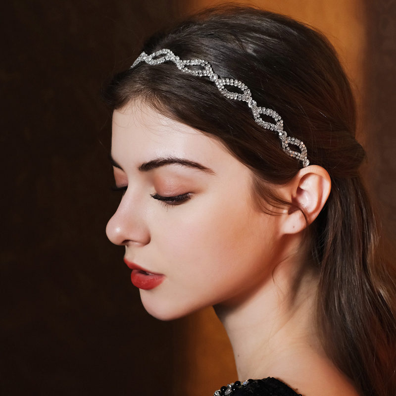 Euroopa ja Ameerika pruudi pulmakleit Juukseaksessuaarid Geomeetrilise disainiga teemantpeapael Igapäevane survega rhinestone`iga elastne juuksepael