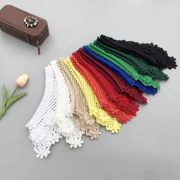 Το εργοστάσιό μας παράγει κεντήματα που διαλύονται στην άμμο και τρισδιάστατο μικρό ψεύτικο κολάρο με λουλούδια, υπάρχουν όλα τα είδη αξεσουάρ ένδυσης ψεύτικου κολάρου στο εργοστάσιο.