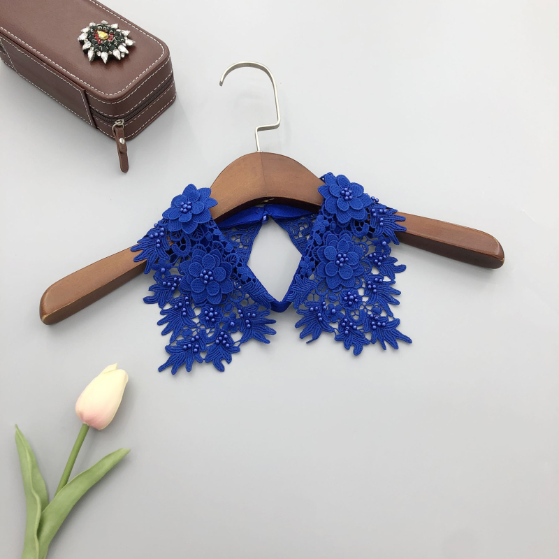 Mūsų gamykla gamina smėlyje tirpius siuvinėjimus ir trimačius mažų gėlių imitacinius antkaklius, gamykloje yra visų rūšių imitacinių antkaklių drabužių aksesuarų.