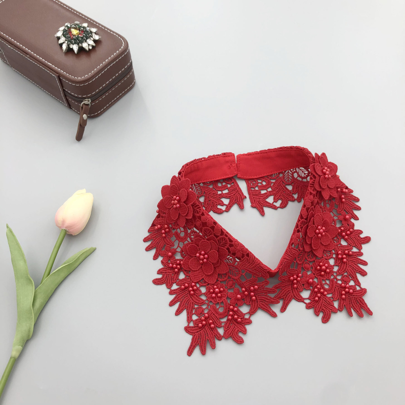 Mūsų gamykla gamina smėlyje tirpius siuvinėjimus ir trimačius mažų gėlių imitacinius antkaklius, gamykloje yra visų rūšių imitacinių antkaklių drabužių aksesuarų.