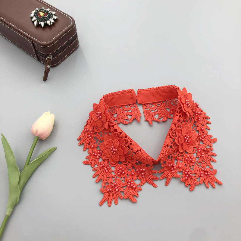 Mūsų gamykla gamina smėlyje tirpius siuvinėjimus ir trimačius mažų gėlių imitacinius antkaklius, gamykloje yra visų rūšių imitacinių antkaklių drabužių aksesuarų.