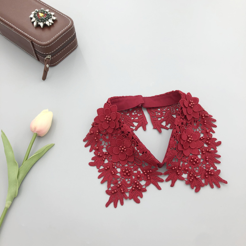 Mūsų gamykla gamina smėlyje tirpius siuvinėjimus ir trimačius mažų gėlių imitacinius antkaklius, gamykloje yra visų rūšių imitacinių antkaklių drabužių aksesuarų.