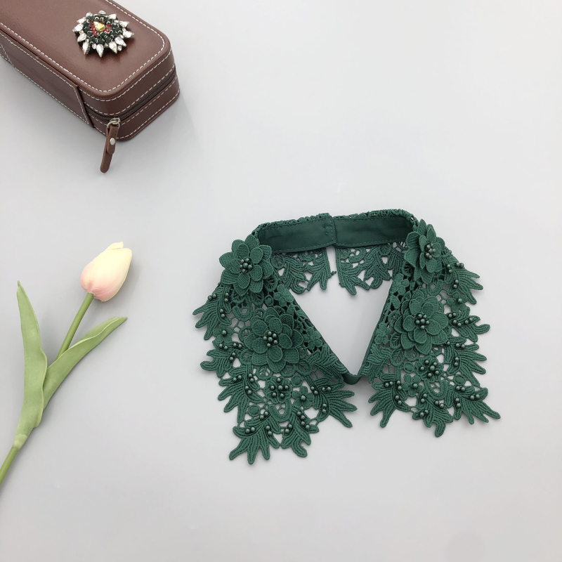 Mūsų gamykla gamina smėlyje tirpius siuvinėjimus ir trimačius mažų gėlių imitacinius antkaklius, gamykloje yra visų rūšių imitacinių antkaklių drabužių aksesuarų.