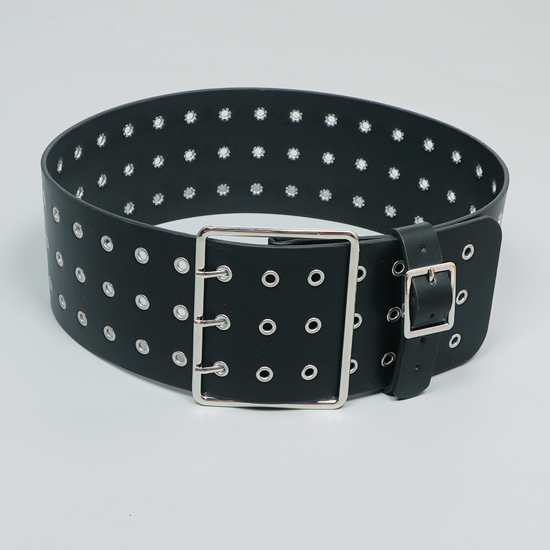 Vintage-stiilis kolmerealine kollane seemisnahast vöökate, mida saab kaunistada liialdatud tänavavööga