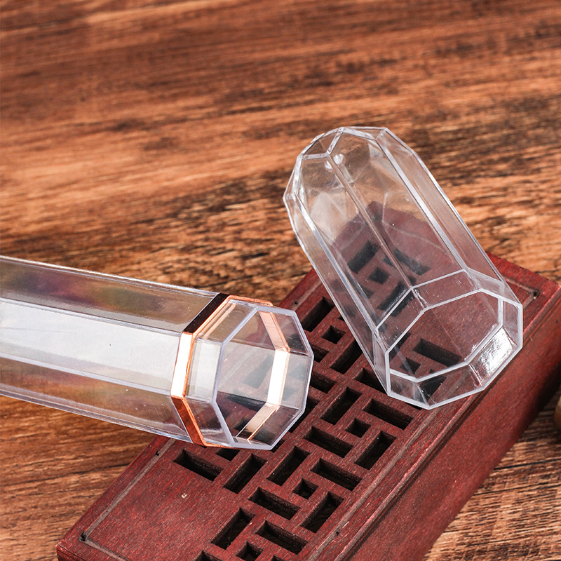 Caurspīdīga plastmasas cigāru tūbiņa, pārnēsājama mitrinoša cigāru tūbiņa, mitrinoša tūbiņa, aizsargapvalks, cigāru mitrinātāja kaste, smēķēšanas komplekts