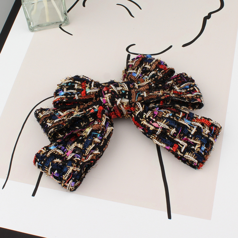 Išskirtinis tarpvalstybinis naujas paprastas, aukštos klasės stiliaus siuvinėjimas auksine moteriška sagė su peteliške, sandėlyje, urmu