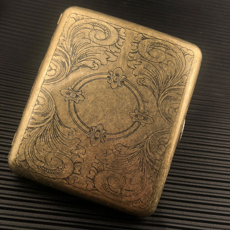 Kūrybingas metalinis cigarečių dėklas, 20 vnt., drėgmei atsparus, slėgiui atsparus, personalizuotas cigarečių dėklas, retro bronzos spalvos, atverčiamas, raižytas, raižytas cigarečių dėklas