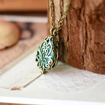 Vintage Καλλιτεχνικό Σκαλιστό Μίνι Κολιέ με Αιθέρια Έλαια Αρωματοθεραπείας, Μάλλινη Αλυσίδα, Ανοιγόμενα Κοσμήματα Χονδρική XL270