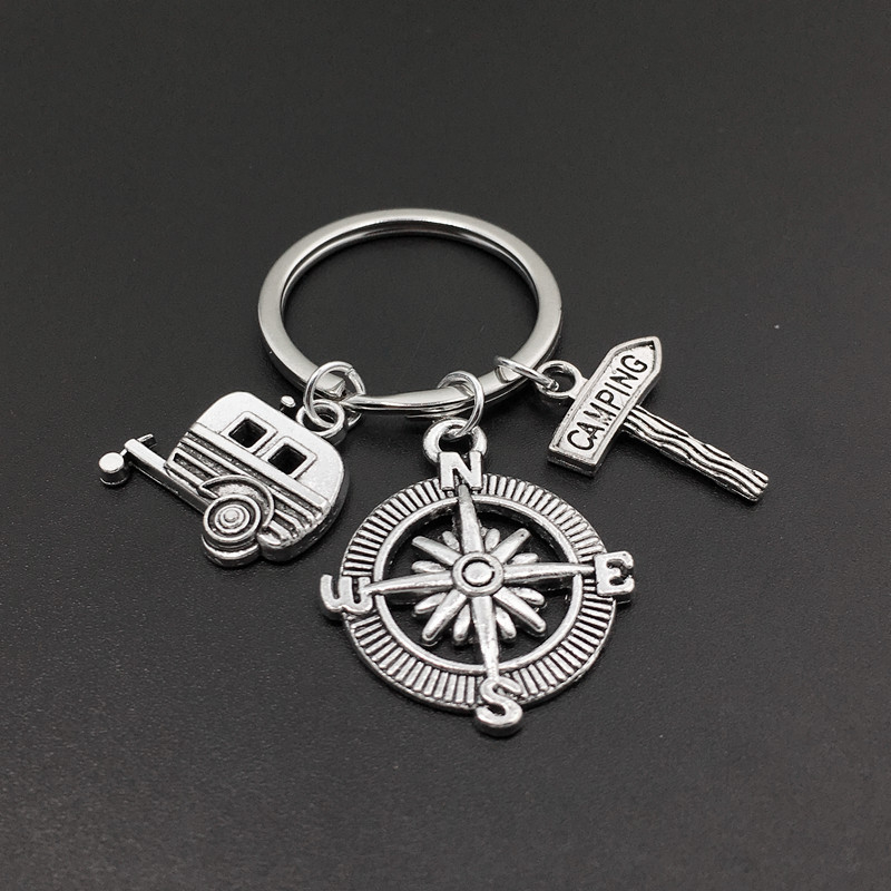 Europos ir Amerikos užsienio prekybos papuošalai, lauko kempingo kuprinės pakabukas, RV kelio ženklas, kompaso raktų pakabukas