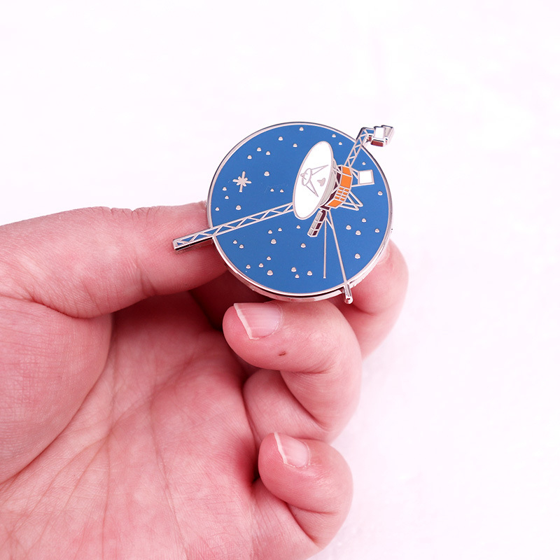 Broșă insignă sondă spațială navigator program spațial