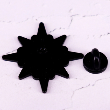 Actekų saulės simbolio emalio segtukas