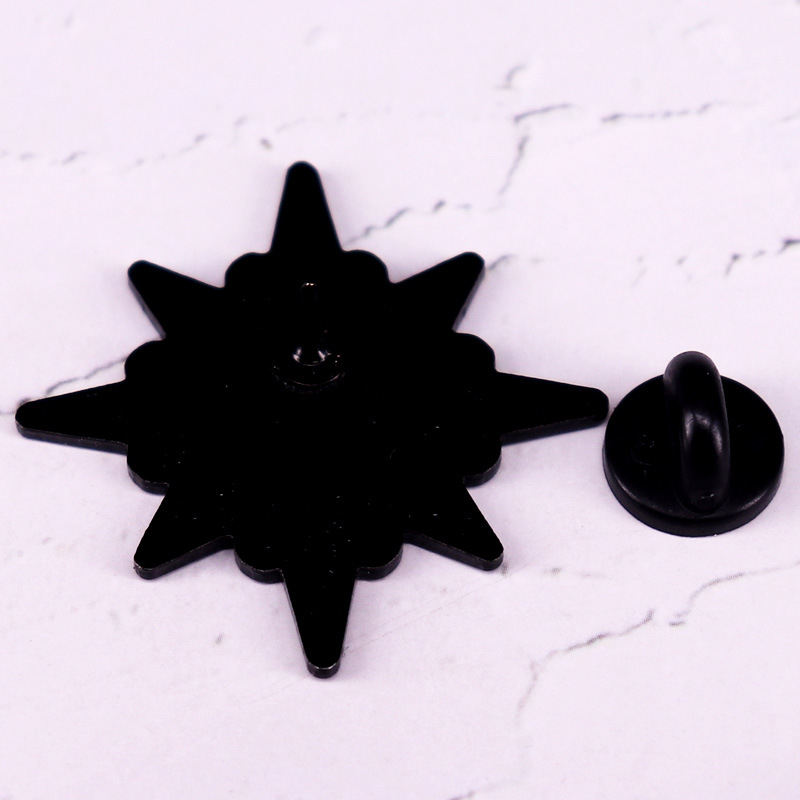 Actekų saulės simbolio emalio segtukas