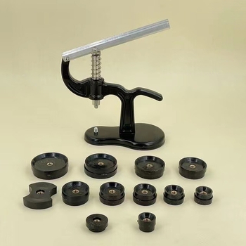 Kellaparandustööriist, Kella lauaarvuti korkimise tööriist, Tagakaane paranduskell, Korkimistangid, Mehaaniline kvartskell, Patarei vahetamine, Tagakaas