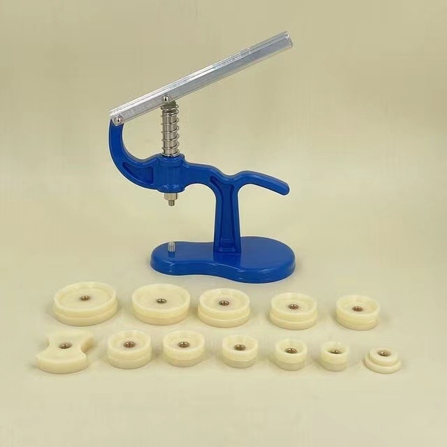 Kellaparandustööriist, Kella lauaarvuti korkimise tööriist, Tagakaane paranduskell, Korkimistangid, Mehaaniline kvartskell, Patarei vahetamine, Tagakaas