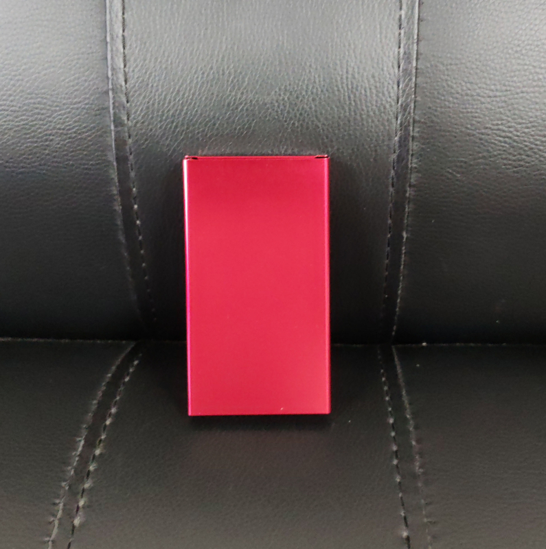 Plona cigarečių dėžutė su 20 dalių, itin plona nešiojama ištraukiama automatinė iššokanti drėgmei atspari aliuminio lydinio slankiojanti metalinė cigarečių dėžutė vyrams