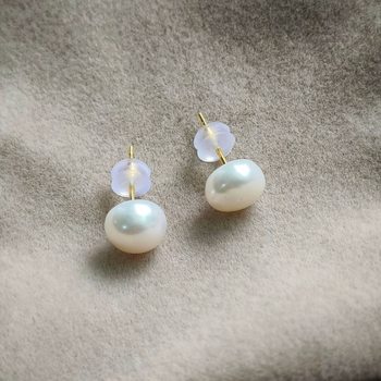999 sterling ezüst Zhuji természetes édesvízi gyöngy fülbevaló, erős fényű, fejlett érzékű fülbevaló, 925-ös sterling ezüst, őszi-téli divatos, natúr
