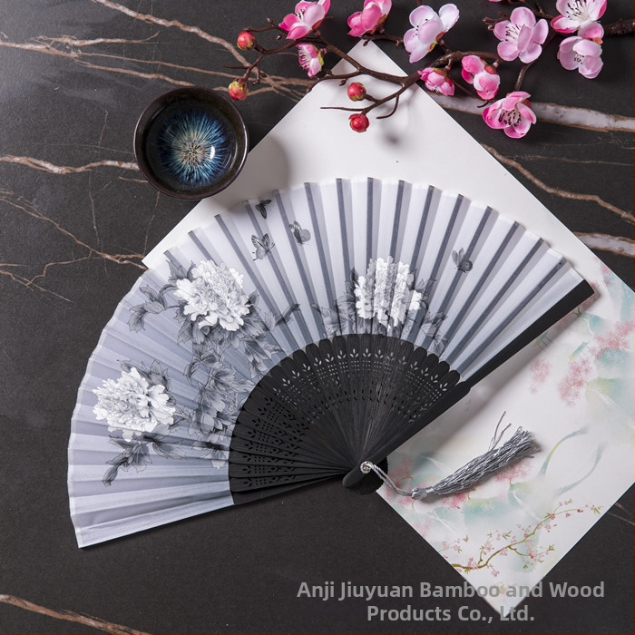 Sklopivi ventilator Hanfu ženske kostime drevnog stila ljetni retro bambusov ventilator kineski stil nacionalni modni sklopivi prijenosni ventilator