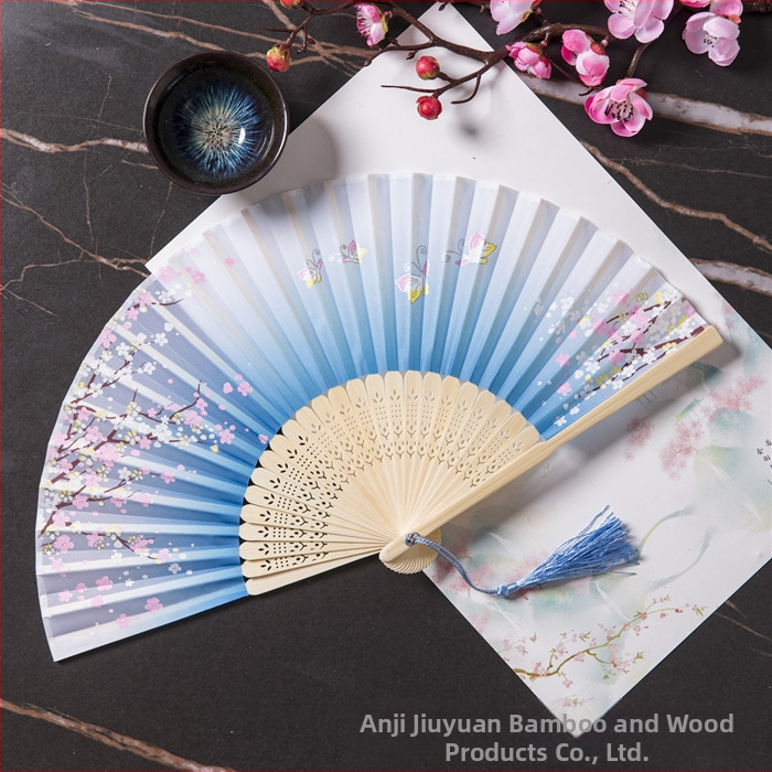 Sklopivi ventilator Hanfu ženske kostime drevnog stila ljetni retro bambusov ventilator kineski stil nacionalni modni sklopivi prijenosni ventilator